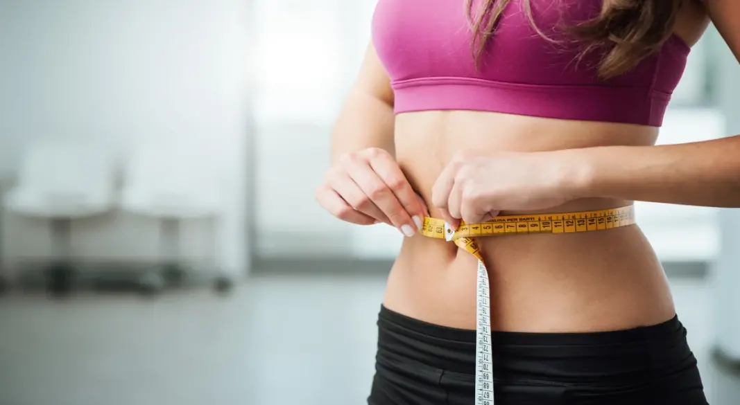 Small healthy habits, balanced meals, regular exercise, and good sleep can make weight loss sustainable.