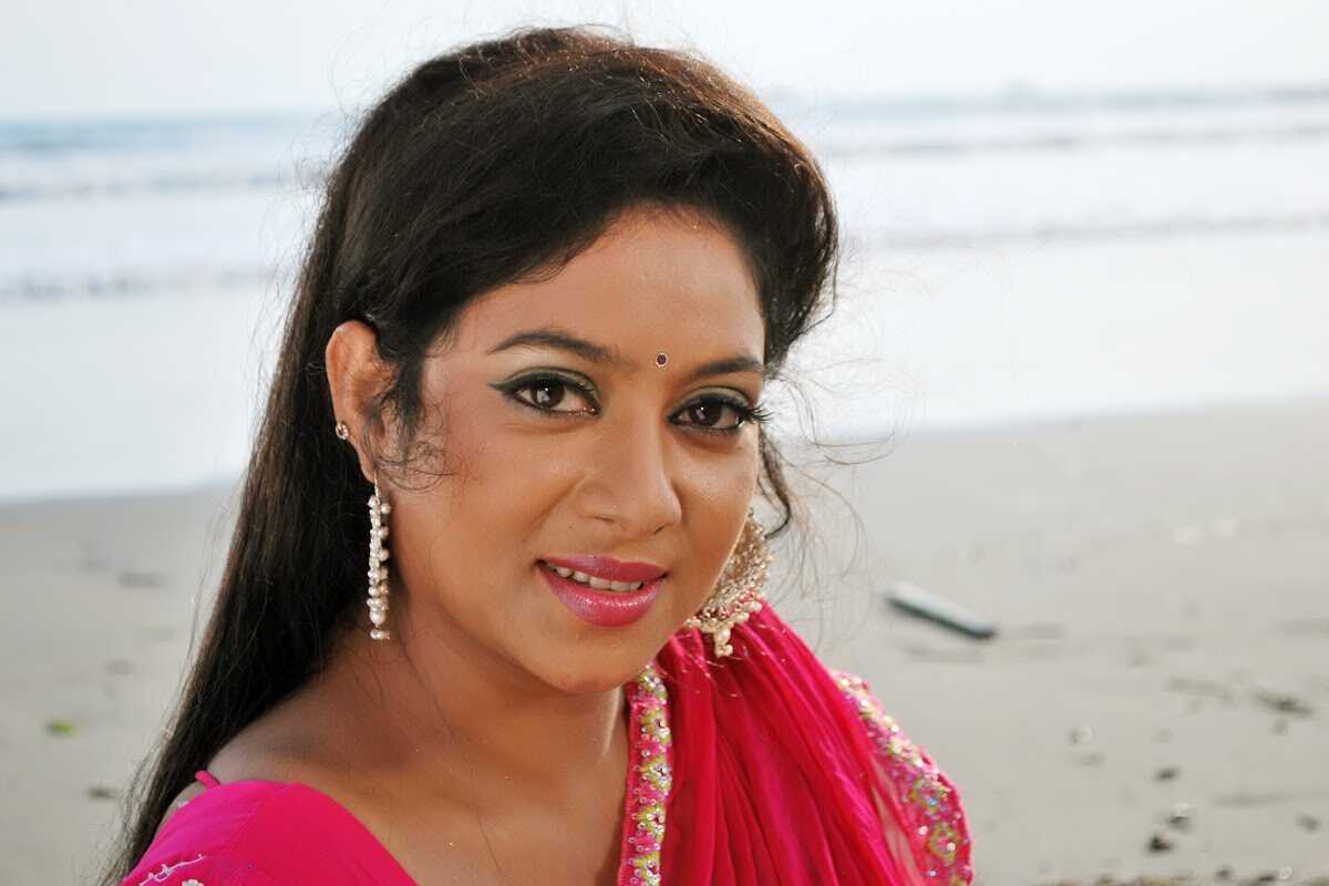 Actress Shabnur returns to the cinema