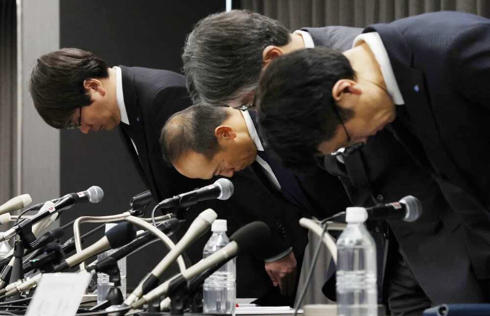 Japan raids facility that produces health supplements related to fatalities.