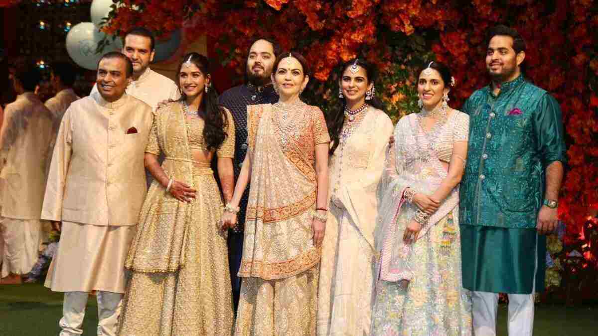 Rihanna, Bill and Zuckerberg attend India’s Anant Ambani pre-wedding gala.