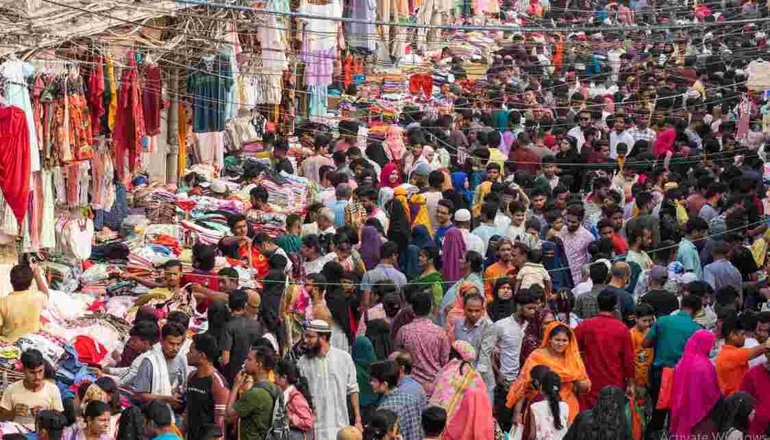 Brand-name clothing retailers in BD are unable to draw customers for their Eid sales.