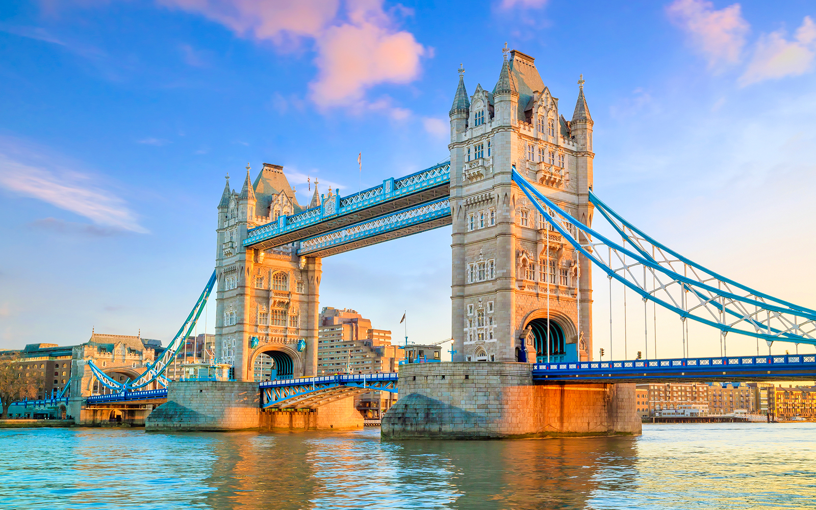 Tower Bridge: A beautiful Architecture in UK.