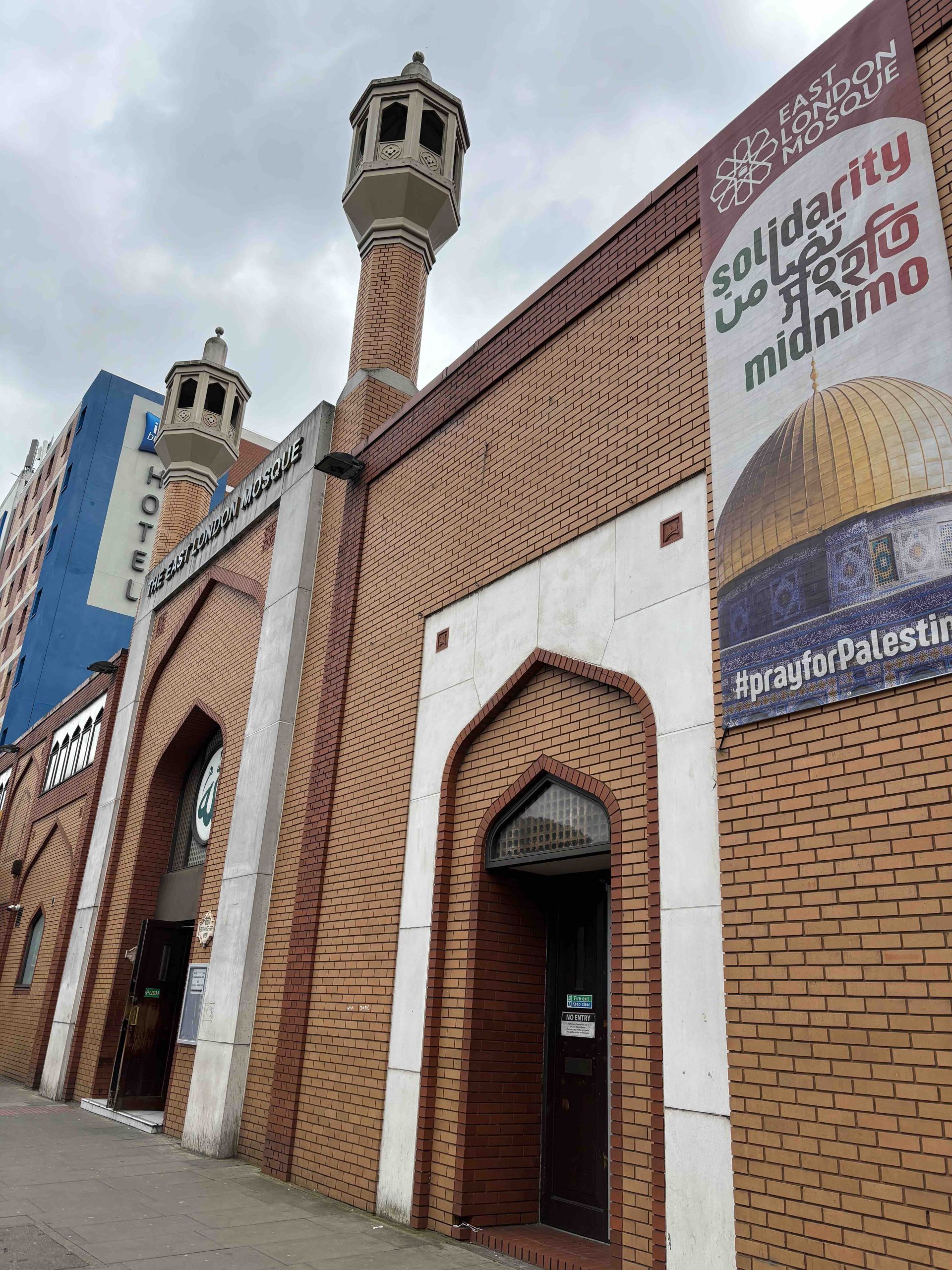 East London Mosque: A Center for the Muslim Community