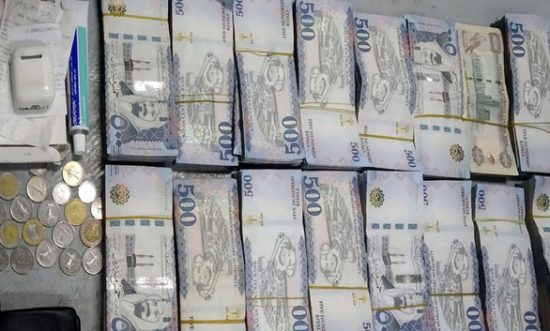 A Dubai-Bound Passenger was Detained with Foreign Currency Worth Tk 2 Crore 44 Lakh