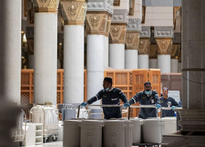 Saudi Arabia issues rules for admirers to get to Zamzam water