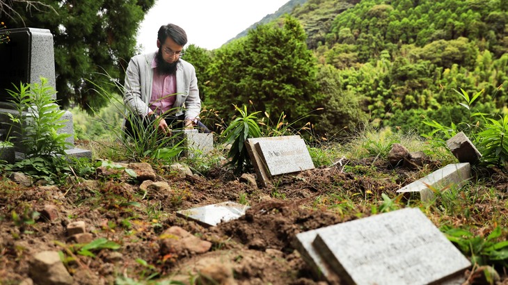 Japan Faces Growing Pressure as Muslim Population Increases and Cemetery Space Shrinks