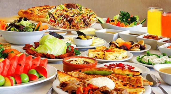 Find Out How Long After Iftar You Should Have Dinner