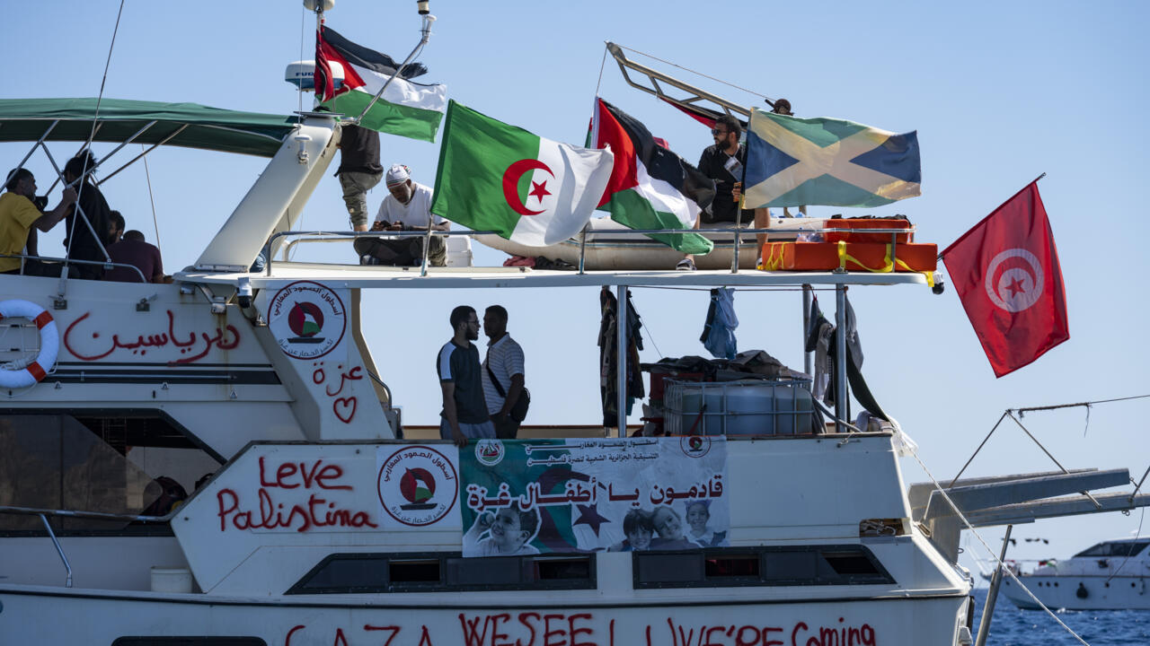 Despite Israeli Blockade, 30 Aid Ships Head Towards Gaza